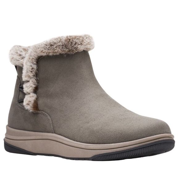 Clarks Boots Women’s 7 Cloudsteppers Breeze Gray Brown Faux Fur Slip On Ankle - Picture 1 of 8